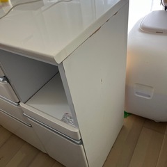 キッチン棚の画像