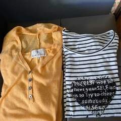 新品ワールドのセーターとストライプTシャツセットの画像
