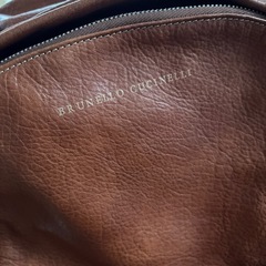 ブルネロクチネリレザーリュックバックパックロゴA4収納ブラウン (つー