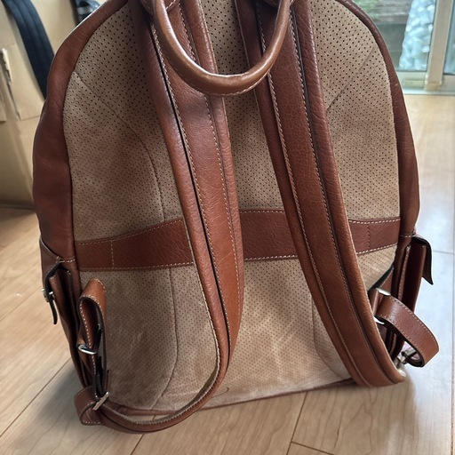 【美品】ブルネロクチネリ　レザーリュック　バックパック　ロゴ　A4収納　ブラウン 美品】ブルネロクチネリ レザーリュック バックパック ロゴ A4