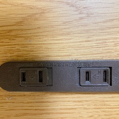 ロータイプのPCデスクお譲りいたします。の画像
