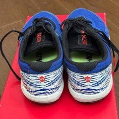 ニューバランス　ジュニア用ランニングシューズ21.5cmの画像