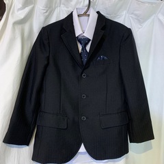 130cmキッズスーツの画像