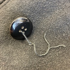 K2509-342 NICE CLAUP Pコート ブラック サイズ1 ほつれ汚れ毛玉有り の画像