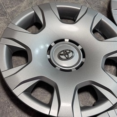 TOYOTA ハイエース 200系 ホイールカバー ホイールキャップ 新車外し 4本 1台分の画像