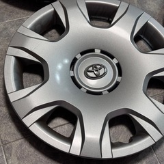 TOYOTA ハイエース 200系 ホイールカバー ホイールキャップ 新車外し 4本 1台分の画像
