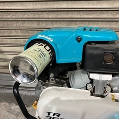 お話し中。カセットボンベ式耕耘機の画像