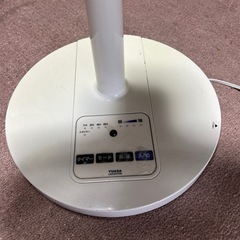 リモコン付き扇風機の画像