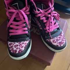 vans レオパード　ハイカットスニーカーの画像