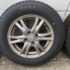 アルミホイール付きDUNLOP冬タイヤ新品近い
の画像
