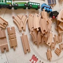 BRIO木製レールセット大量の画像