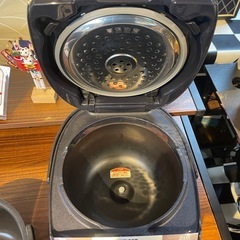 【リサイクルサービス八光】2022年製　タイガー魔法瓶(TIGER) 炊飯器 5.5合 IH  ダークブラウン JPW-C100TDの画像