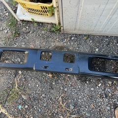 ISUZUエルフ3トンフロントバンパーの画像