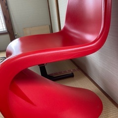 椅子　赤の画像