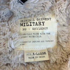 K2509-348  UNIQLO モッズコート カーキ XLサイズ 保管汚れ有りの画像
