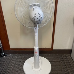 ユアサ　YUASA 扇風機　YT-3016Y(W) ホワイト リビング扇風機 YUASA 扇風機 リビング扇 ホワイト タイマー付の画像