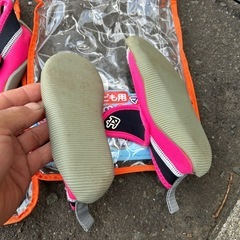 子供のマリンシューズの画像