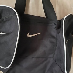 NIKE ナイキ　スポーツバッグの画像