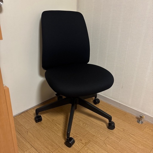 新品未使用　オフィスチェア　コクヨ　オプティ