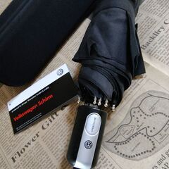 ★フォルクスワーゲン・折りたたみジャンプ傘★未使用品・保存ケース付き Volkswagen　VWの画像