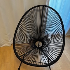 引越し用品　洗濯機　欧風椅子　レンジ　ベッドの画像
