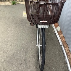 697  ヤマハ電動アシスト自転車pasnatura26インチシルバーアルミボディーの画像
