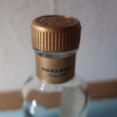 【空き瓶 10】 余市 ニッカ 180ml ウッディ＆バニラの画像