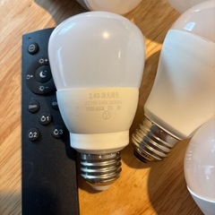 白色電球7個うち1個は調光調色機能あり　リモコン付き　の画像