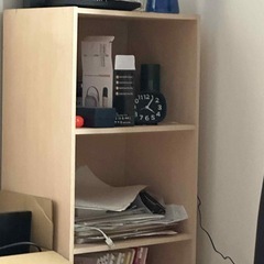 キャビネットとマットレスの画像