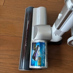 アイリスオーヤマ KIC-CTP1-S 軽量サイクロン式掃除機の画像