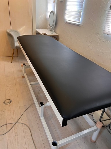 ※最終値下げ【自動昇降ベッド】エステ、整体、まつ毛サロン、医療用ベッド