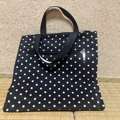 女性用ハンドバッグの画像