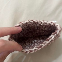 ハンドメイド 編み物 ポーチ 小物入れ 茶色 ベージュの画像