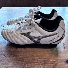 【美品】ミズノ　ジュニアサッカースパイク　モナルシーダネオ3　19cmの画像
