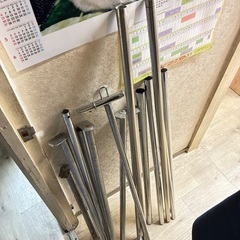 まとめて 金属の丸棒 一本四角あり 材質は分からないです。の画像