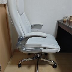 オフィスチェアの画像
