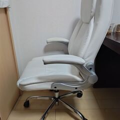 オフィスチェアの画像
