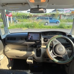 極上車　ホンダN-BOX平成30年式  デカナビ　安全運転支援システムの画像