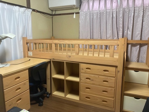 ロフト型収納付き学習机付きベッド