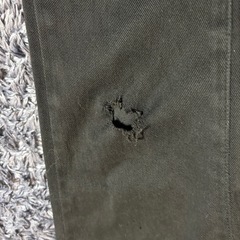 無料！傷あり！　ユニクロ　黒ズボンの画像