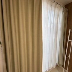 カーテンレース付きの画像