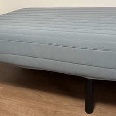 ニトリ　シングルベッド　足つきの画像