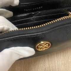 トリーバーチ　長財布の画像