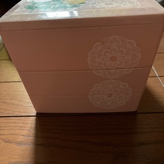 三段お重箱の画像