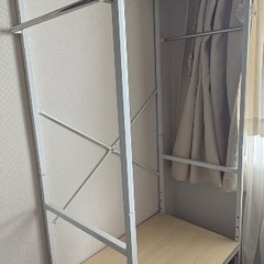 スチールラックの画像