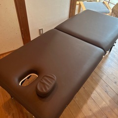 折り畳み式　マッサージベッドの画像
