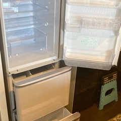 2015年製　シャープ　プラズマクラスター冷蔵庫の画像