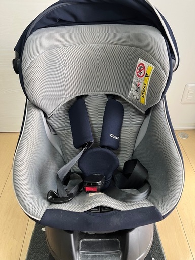 combi コンビ　チャイルドシート