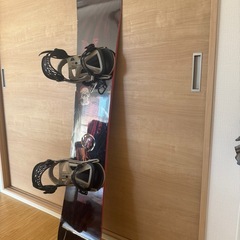 ロシニョールスカル　スノボー板の画像