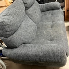 2509-459 2人掛けソファ グレー 毛玉あり シミあり　の画像